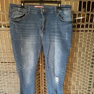 Super Comfy Distressed Skinny Jeans-Plus Size